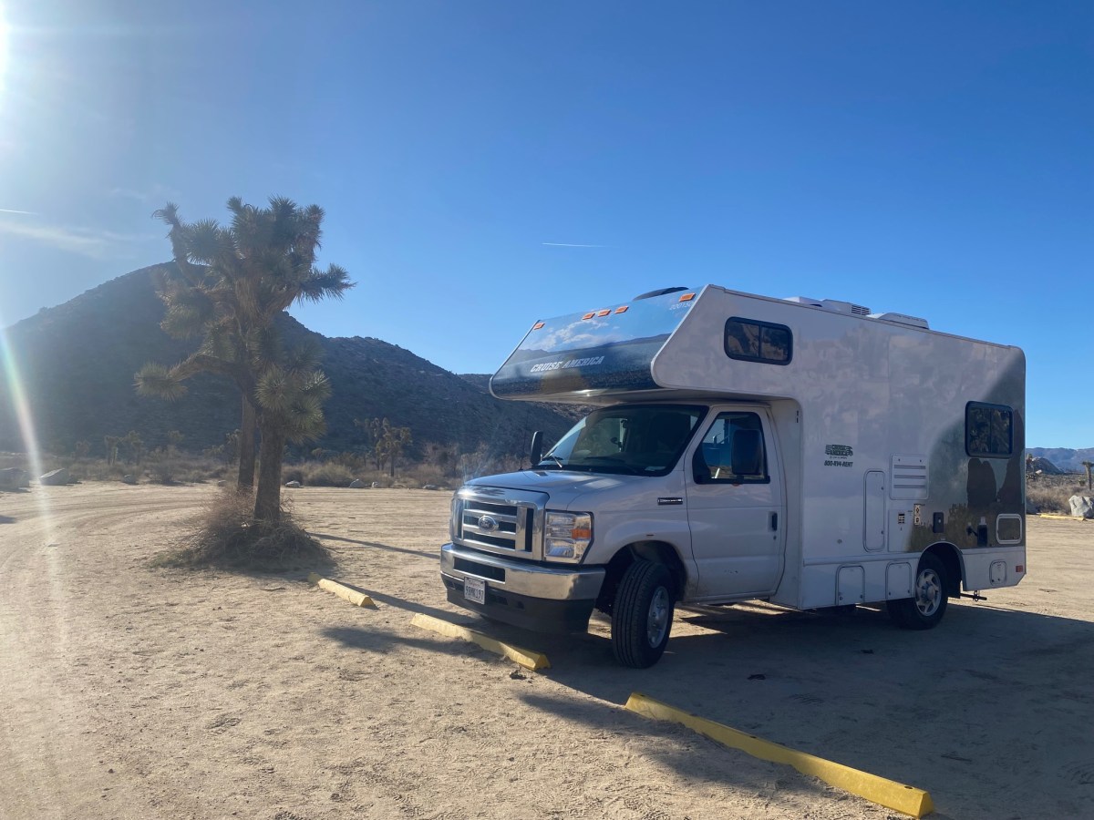 Top Features and Drawbacks of the Cruise America C21&nbsp;RV